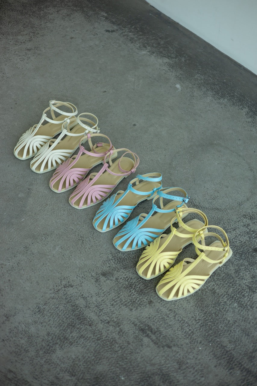 Comfortable leather sandals for everyday summer wear