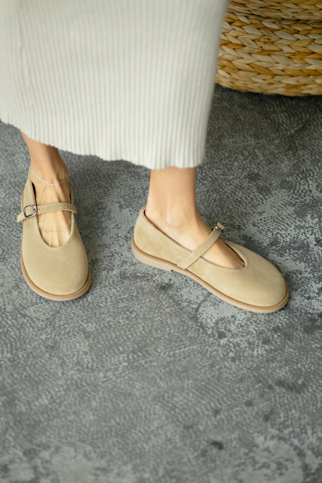 Flexible sole suede flats bottom view