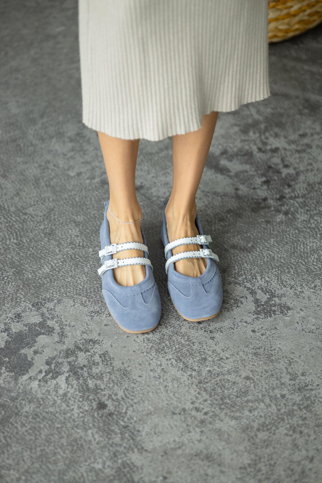 Lightweight summer flats flexible sole close-up