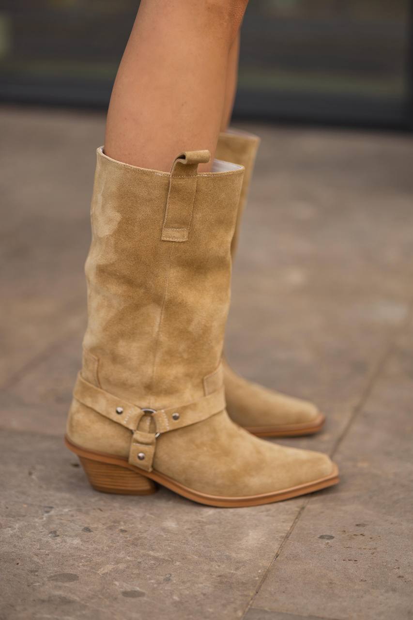 Cowboy Boots in Genuine Suede